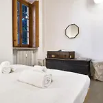 Design With Private Street Entrance Mailand